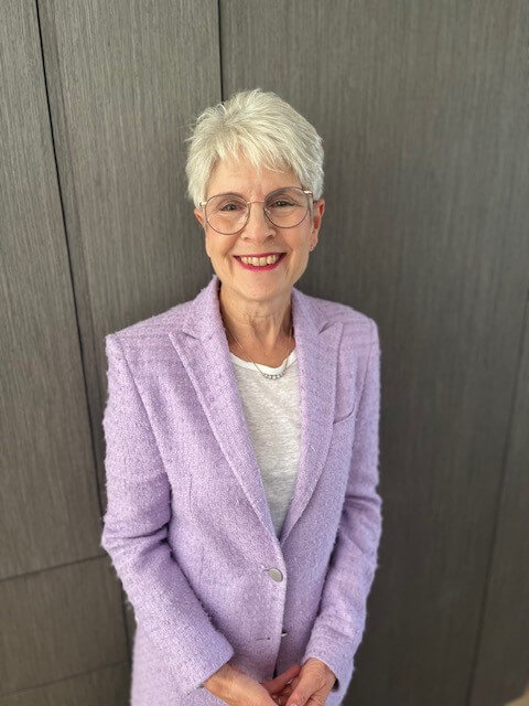Photo of Julia Chain.